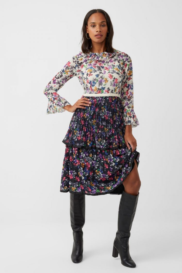 Discovering some cool women’s dresses with