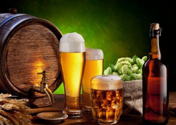 The mouth of a perfectly happy man is filled with beer. Discovering Beer Giftboxes for special occasions at