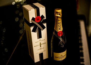 Moet & chandon imperial rose black, Grand Vintage 2013 & Brut imperial NV 150TH Anniversary Box at