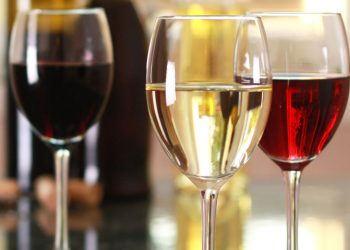 Shop Yellow tail pinot noir, Howards folly sonhador red & Casillero del diablo at