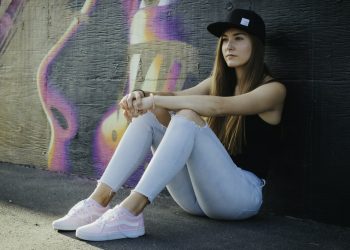 DV8 fashion has all categories of fashion from caps to shoes i.e from head to toe get dressed up using their best quality products