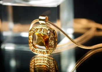 Jewellery has the power to be the one little thing that makes you feel uniquie so get aesthetic designs at