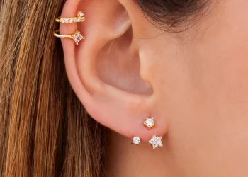 BEAUTIFUL 18K ROSE GOLD PLATED DROP EARRINGS, 6 CARAT CREATED SAPPHIRE PLATED EARRINGS & LEAF BANGLE CRYSTALS at