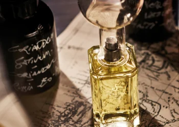 Perfume neutralizes body odors and keeps us smelling fresh all day –