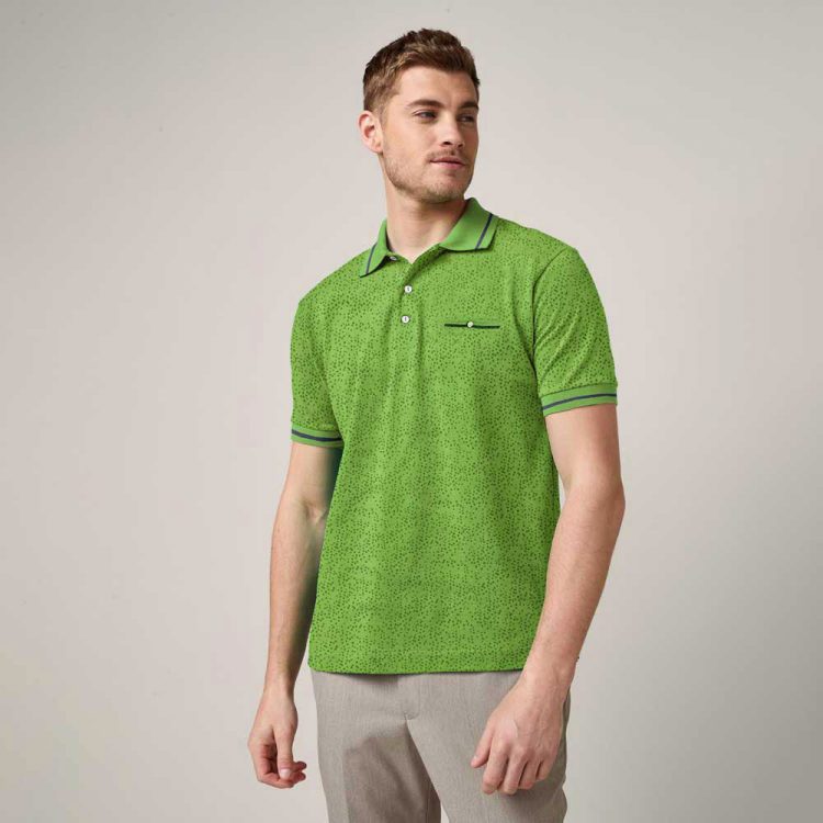 Everyone looks better and more alive in a short sleeve shirt –