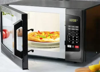 I put instant coffee in a microwave oven and almost went back in time –