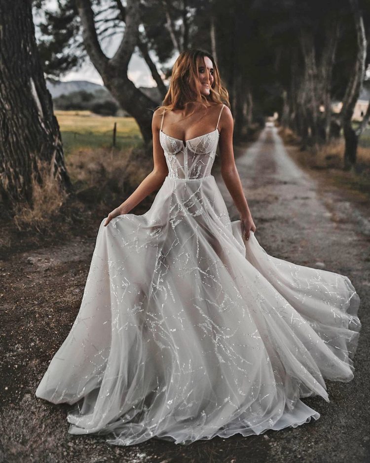 A wedding dress is both an intimate and personal for a woman, It must reflect the personality and style of the bride –
