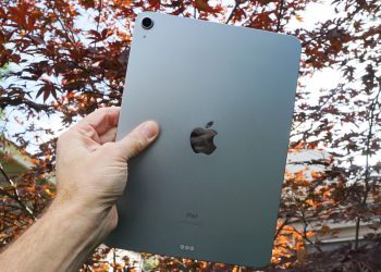 I love my paper and ink, but I see the benefits of the iPad and Apple Pencil –