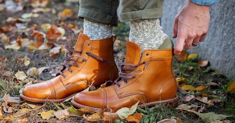 I don’t carry a wallet. I keep my cards in my pocket and cash in my boots –