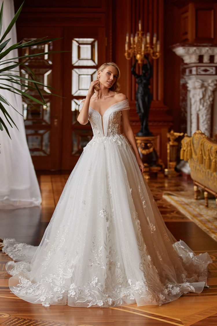 Dresses can make ladies feel more convenient beautiful, attractive, relaxed, and more feminine
