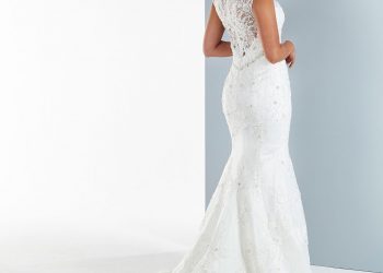 A wedding dress is both an intimate and personal for a woman, It must reflect the personality and style of the bride –
