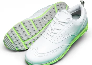 Leather shoes are breathable, heat-insulating, stretchy, tearproof and abrasion resistant