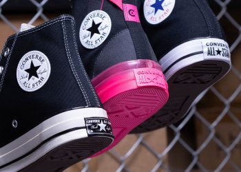 Converse provides you with a much-needed balance that’s needed when lifting weights –