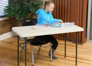 To host parties and huge family gatherings, utilise a trestle table