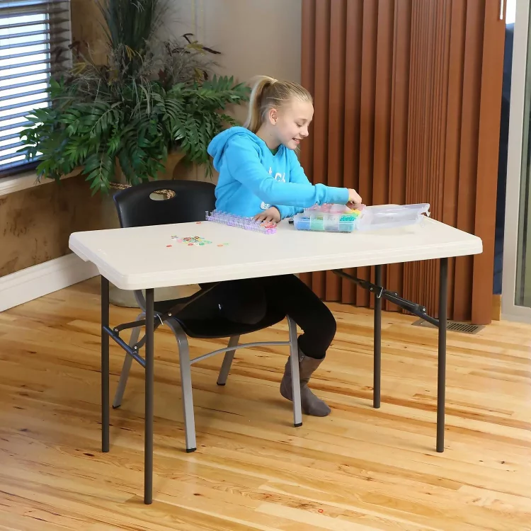 To host parties and huge family gatherings, utilise a trestle table