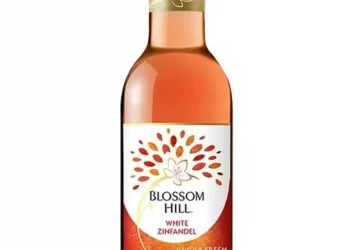 Blossom Hill Rosé is fresh and juicy. Bursting with luscious fresh stawberry flavours with hints of watermelon, delivering a deliciously fresh cherry finish