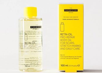 Retin-Oil is a dry body oil with 1% Retinoid complex to fight the signs of ageing, and tackling scars for visible improvements in skin