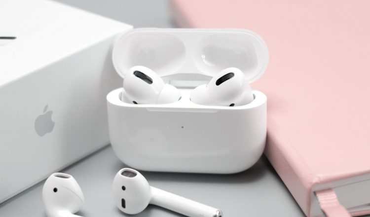 AirPods deliver a faster and more stable wireless connection to your devices