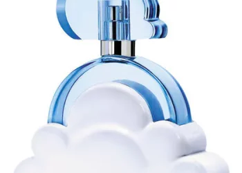 Ariana Grande’s fragrance CLOUD is the uplifting scent that imbues a thoughtful, artistic expression of positivity and happiness from Ariana to her fans