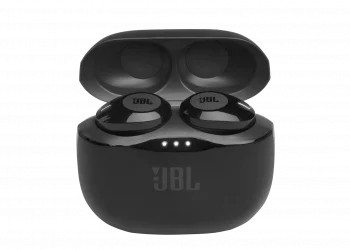 Commute and travel are made easier with the JBL Vibe 100 TWS