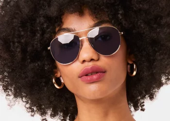Aviator sunglasses are practical and do help to protect your eyes from the sun