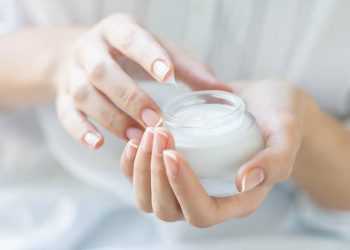 Lotions maintain skin’s hydration levels by locking in the moisture, keeping the skin healthy, soft, and supple