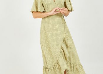 Your dresses should be tight enough to show you’re a woman and loose enough to show you’re a lady