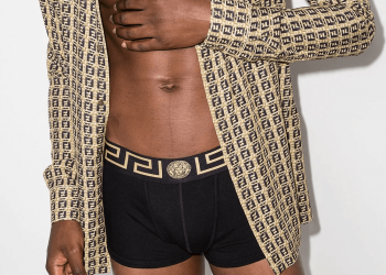 Boxer shorts provide a comfortable loose fit. Well-fitting men’s boxer shorts made from quality fabrics can be extraordinarily comfortable