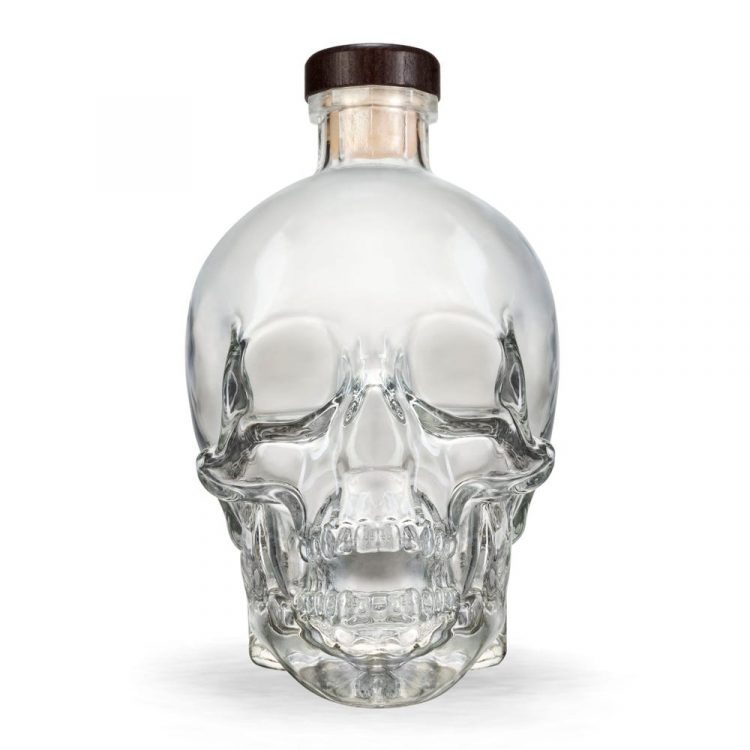 Crystal Head Vodka is additive-free and crafted using the highest quality ‘peaches and cream’ sweet corn and blended with pristine water