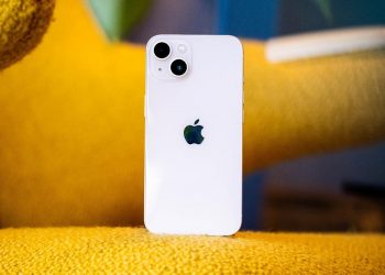 The iPhone 13 Pro and Pro Max have stainless steel frames, 120Hz ProMotion screens, and improved Wide, UltraWide, and Telephoto lenses
