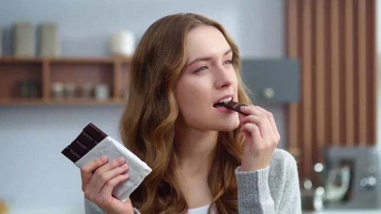 A perfect healthy on-the-go snack, low calorie and low sugar, Chocaholic Snack Pots are milky, sweet and silky smooth
