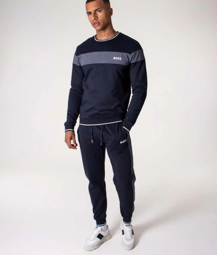 To replace your winter tights when jogging, simply use joggers, which are lightweight and adaptable