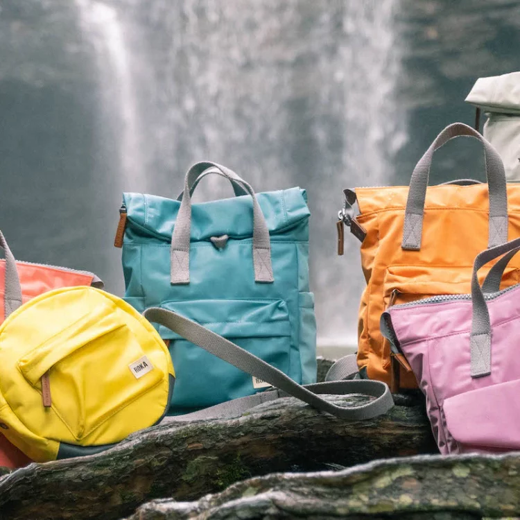 It’s possible to wear the Roka bag as a backpack or carry it by the top handle, making it ideal for shopping, school, and college