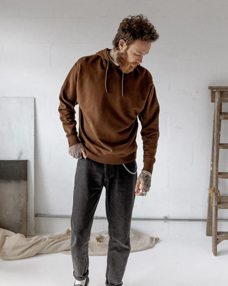 Wearing a warm-weather sweatshirt or hoodie may encourage you to work up a sweat and remove toxins from your body.