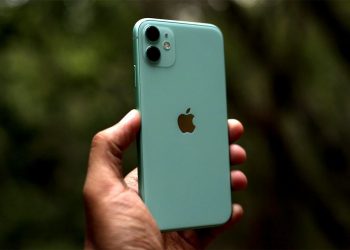 Apple’s iPhone 11 offers optical image stabilization and compatibility for High Dynamic Range video recording at 60 frames per second