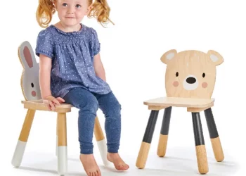 For storing art supplies and toys, the central panel of the Tender Leaf Toys Forest Table and Chairs can be removed