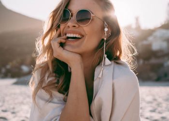 Wear sunglasses every day, every time you’re outside to help your eyes stay healthier, longer