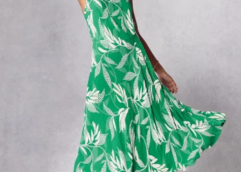 Midi dresses can enhance a woman’s appearance and self-confidence by making her feel more comfortable, lovely, attractive, and at ease