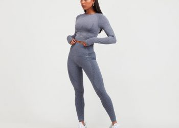 Why do you think seamless leggings are preferable?