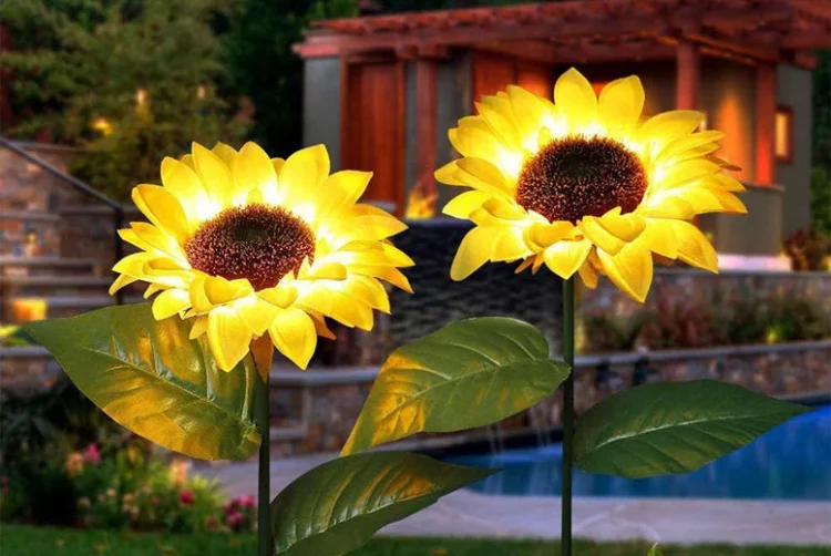 What are the benefits of solar powered lights?