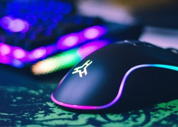 Why are wired mouses better?