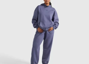 Cotton fleece and polyester fleece differ in warmth, breathability, durability, and comfort