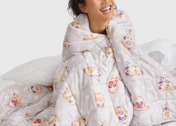 Oodie Weighted Blanket is like a big hug that helps with sleep and anxiousness