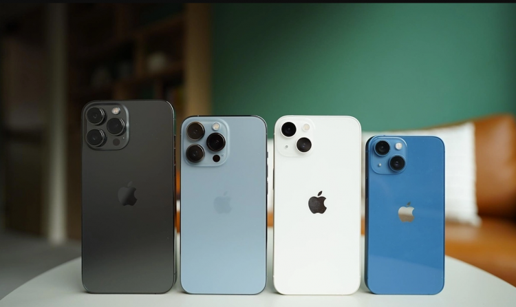 What is the main use of smartphones?