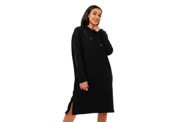 3 Ways to Wear an Oversized Hoodie