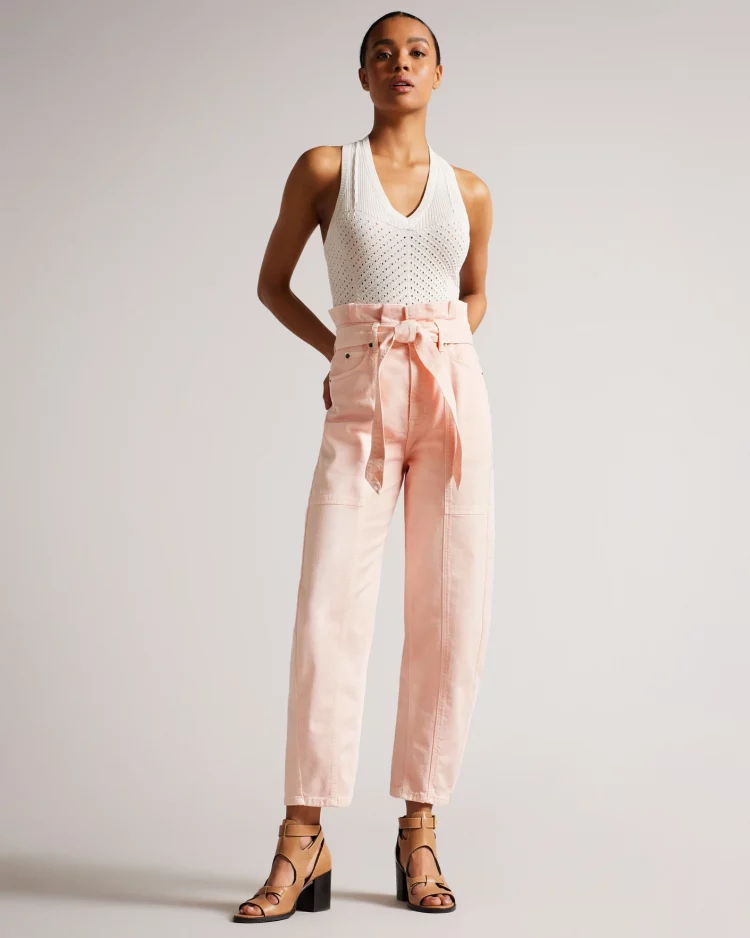 What are barrel cropped jeans?