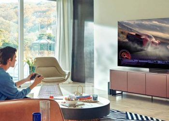 What is the features of smart TV?