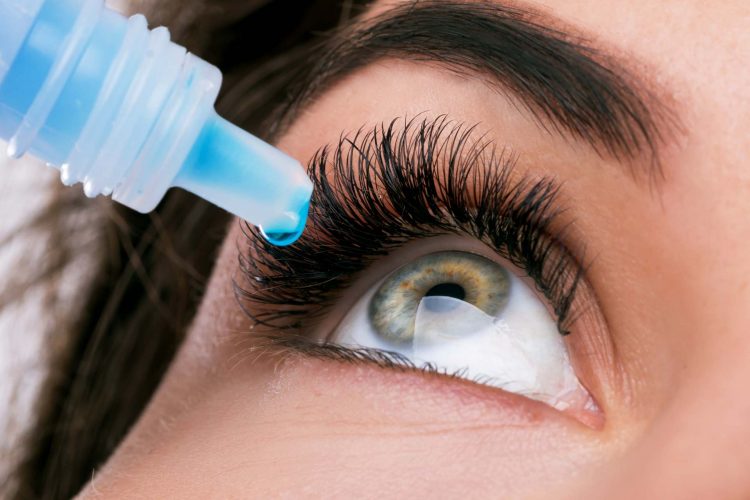 How do you use blink and clean drops?