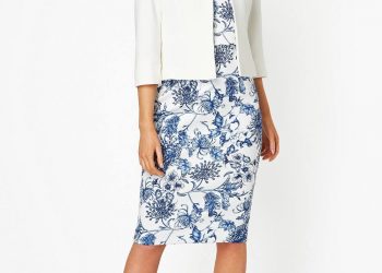 What is the best way to wear a jacquard jacket?