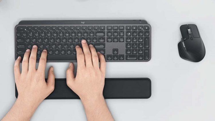 Why a Keyboard and Mouse Provide a Better Gaming Experience